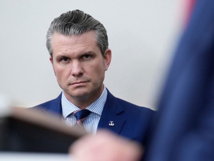 NBC: глава Пентагона Хегсет распорядился приостановить поставки оружия Киеву
