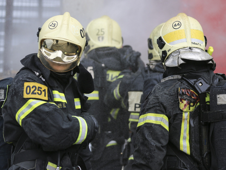 В Останкинском районе Москвы произошел пожар, удалось спасти пять человек