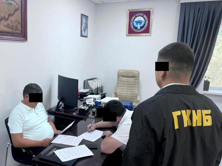 В Шопокове по делу о коррупции задержаны мэр и чиновник мэрии