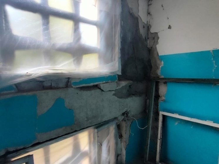  Более тысячи поврежденных обстрелами домов восстановлено в Мариуполе