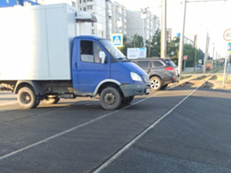 В Барнауле на перекрестке Попова-Балтийская открыли движение после ремонта путей