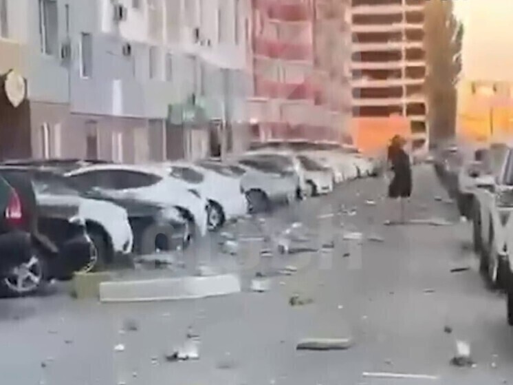 Busargin: Edificios residenciales en Saratov y Engels fueron dañados por ataques con drones.