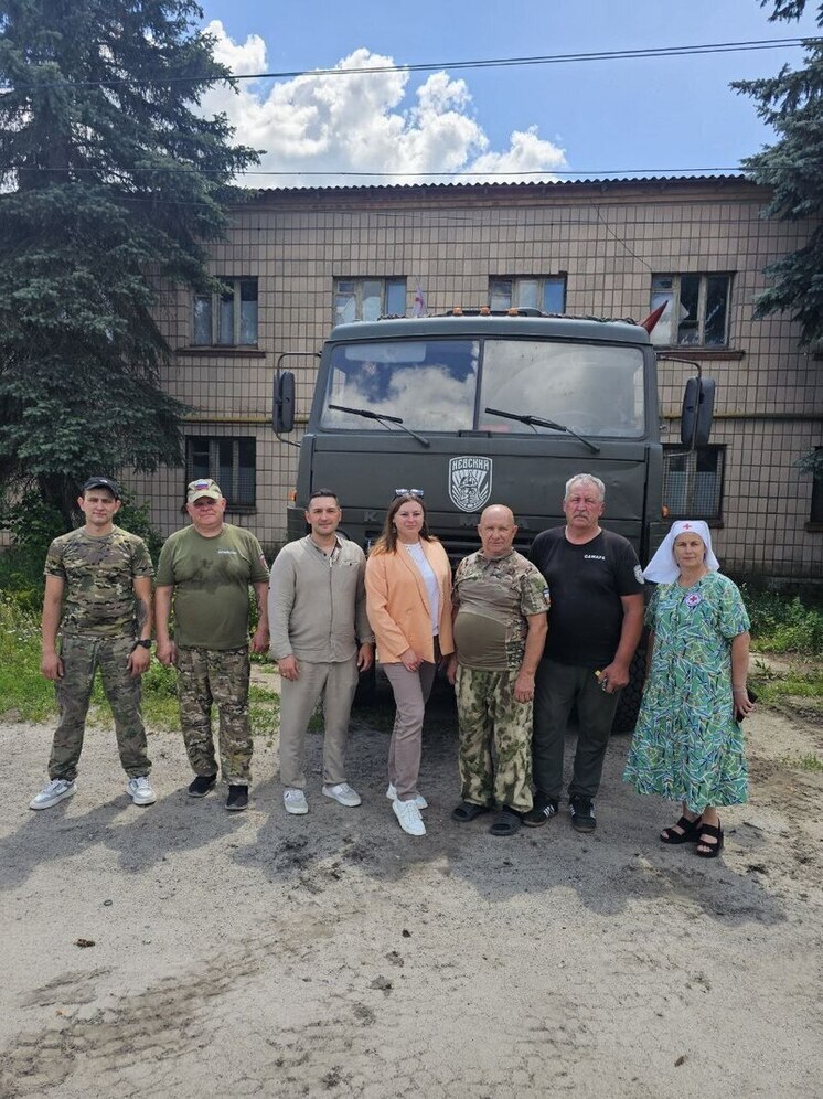 Нуждающиеся жители Новоайдарщины получат пять тонн гумпомощи от депутата и общественников