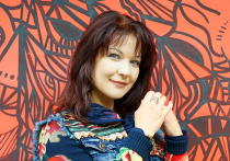 Екатерина Болдышева недавно была замечена за кулисами очередного концерта, где у неё нашлось несколько минут, чтобы пообщаться с журналистами