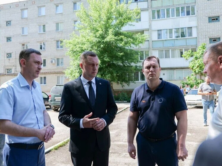 После атаки украинских беспилотников в Энгельсе заработала "горячая линия"