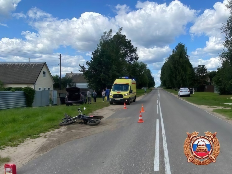 Несовершеннолетний водитель питбайка попал в аварию под Тверью