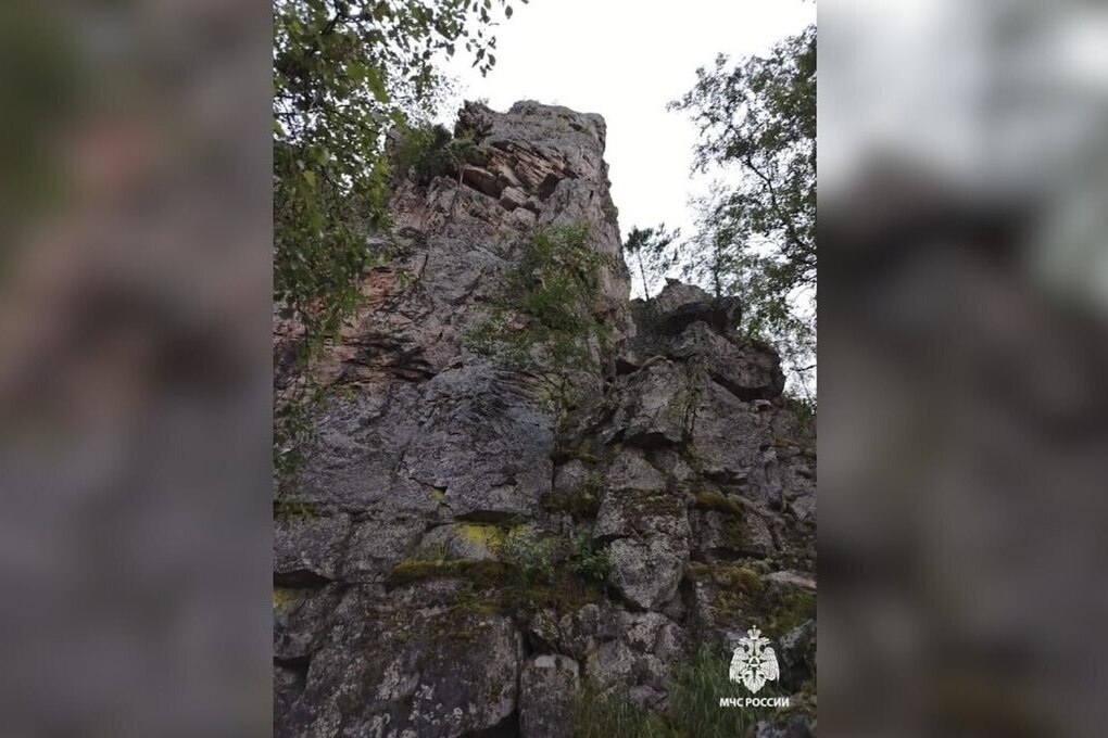 В Башкирии сняли на видео последние секунды жизни упавшего со скалы жителя Уфы