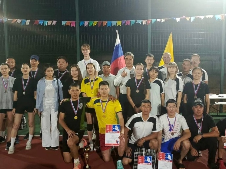В Калмыкии открыли новую спортивную площадку