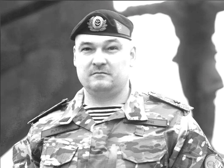 Путин присвоил бригаде морской пехоты имя генерал-майора Гудкова0