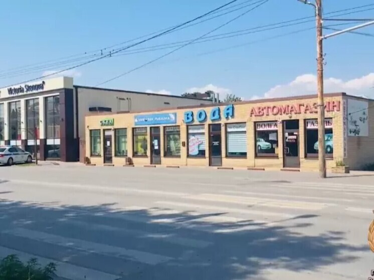 В Таганроге под колеса авто попала девушка