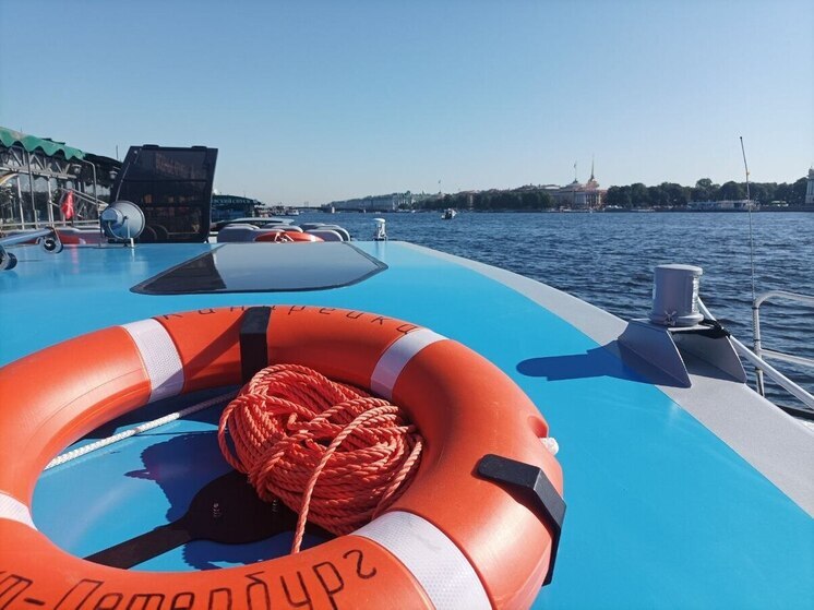 Комитет по транспорту поздравил моряков и речников с праздником