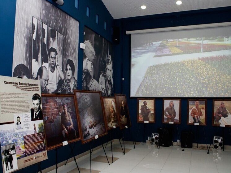 В Донецке открыли выставку "Донбасс-Белгород-Донбасс"