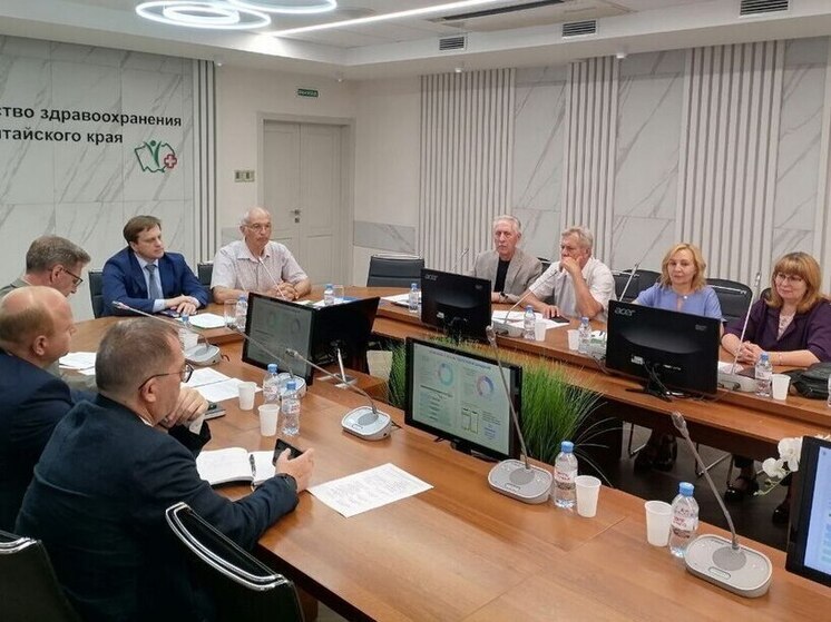 Депутат АКЗС предложил усилить информирование жителей о медпомощи