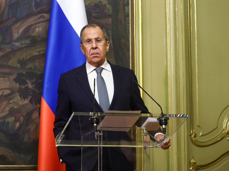 Глава МИД РФ Сергей Лавров прибыл в Рио-де-Жанейро для участия в саммите БРИКС