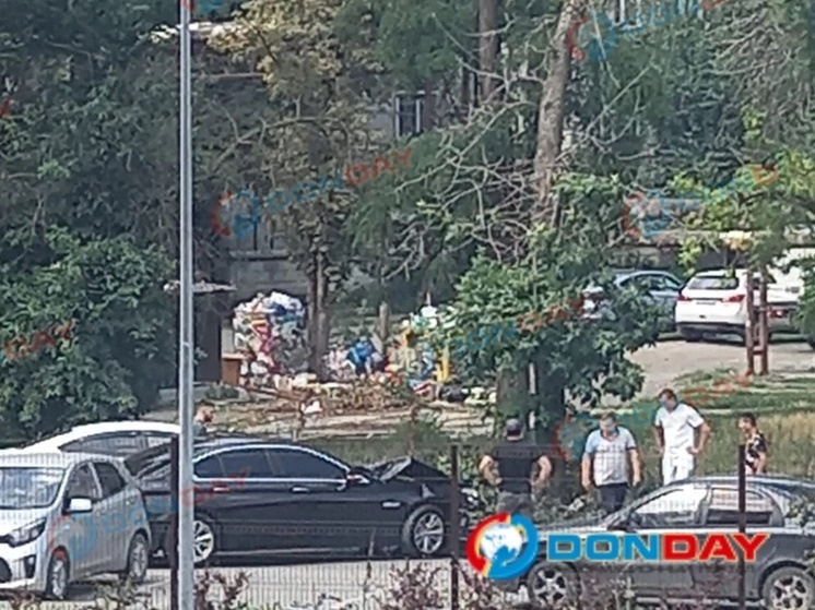 В Ростовской области водитель иномарки врезался в дерево