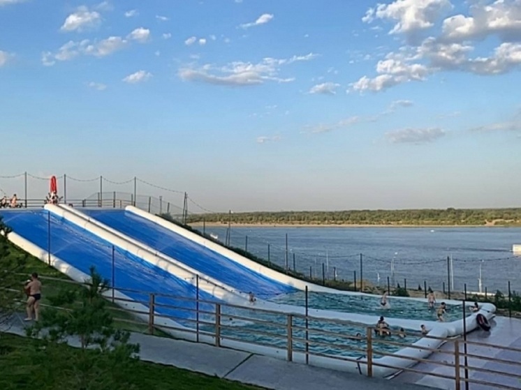 В ЦПКиО Волгограда открылись 20-метровые водные горки