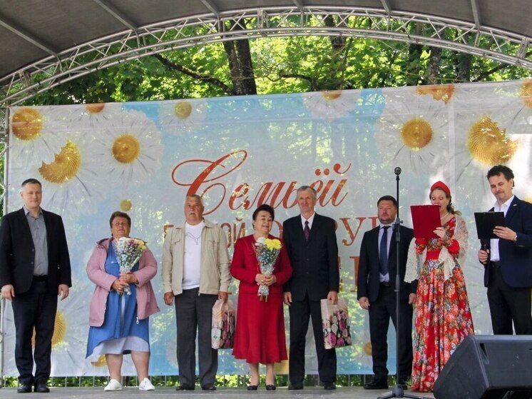 В Ленобласти отметили День семьи, любви и верности