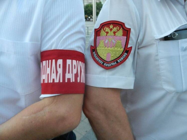 Полицейские и народные дружинники за полгода вернули домой 311 юных краснодарцев, гулявших по ночам
