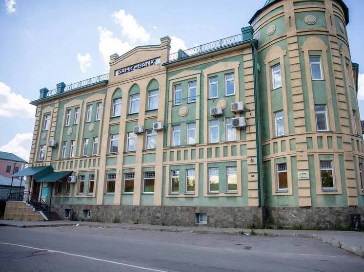 В липецком Ельце здание банка реконструируют под гостиницу