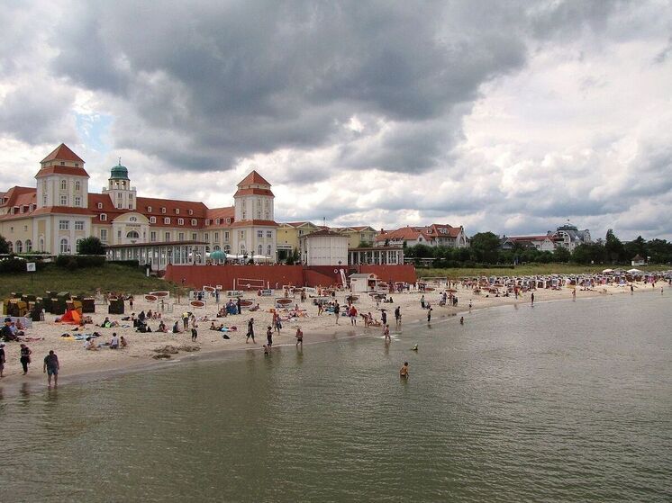 Bild: курорт в Германии использовал фото времен Гитлера для своей рекламы