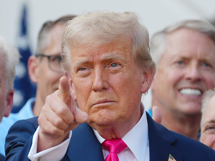 Trump: EE.UU. impondrá aranceles del 10% a países que apoyan a los BRICS