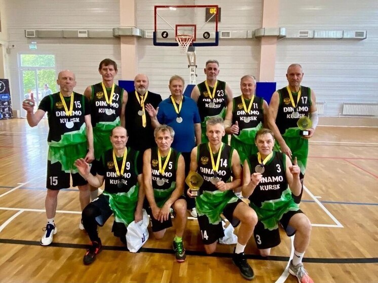 Kursk'un veteranları Rusya basketbol şampiyonasında gümüş madalya kazandı