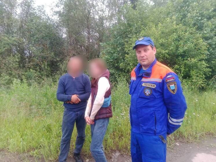 Спасатели искали в лесу Бокситогорского района заблудившуюся пару
