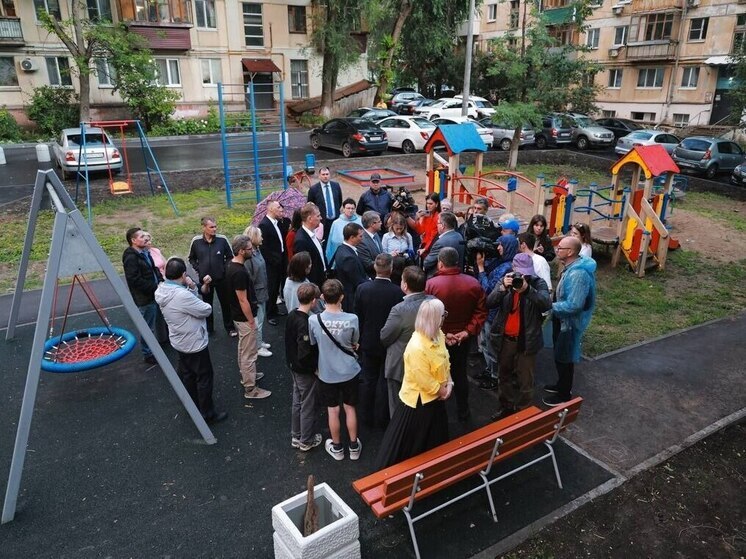В Самаре начали проверку состояния детских площадок