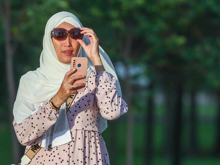 Женщину в хиджабе изнасиловал таксист в Москве