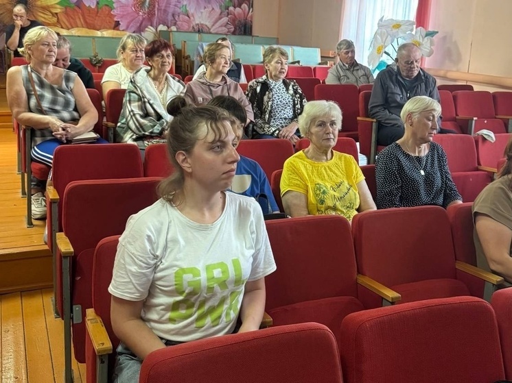 В деревне Козловская прошла встреча жителей с представителями власти