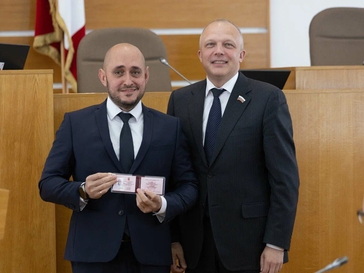 Депутатские мандаты Заксобрания Вологодской области получили Юрий Сапожников и Дмитрий Даниличев