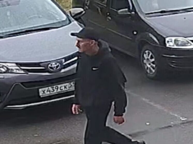 В Омске разыскивают вооруженного налетчика, напавшего на кондитерскую