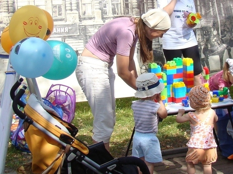 В Вологодской области свыше двухсот семей активно используют сервис «социальная няня»
