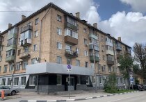 7 июля на еженедельном оперативном совещании под председательством Губернатора Дмитрия Миляева обсудили мероприятия по контролю за содержанием многоквартирных домов