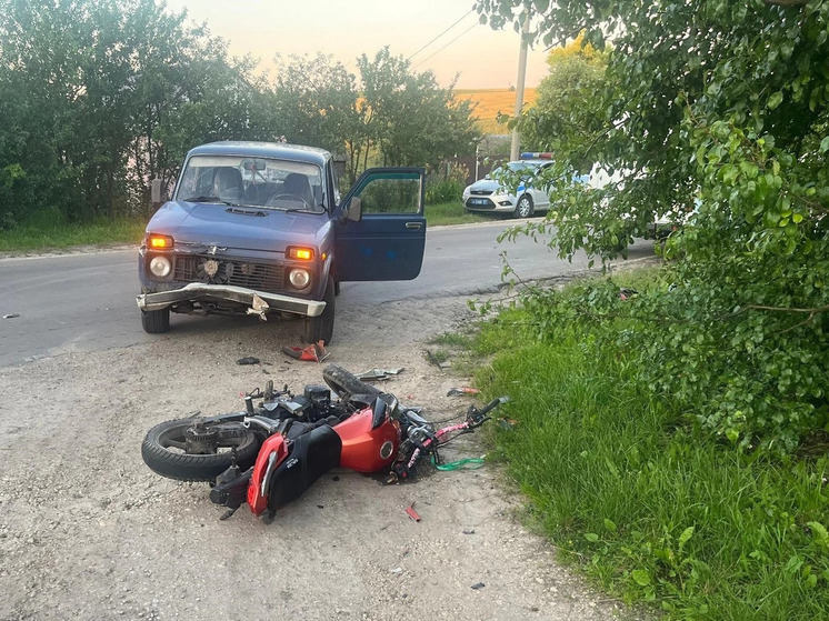 В Орловской области «Нива» сбила подростка на мотоцикле