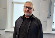 В Пскове на Международном кинофестивале «Западные ворота», проходившем в минувшие выходные, не только смотрели кино, но и попытались проанализировать происходящие в нем процессы. Разбор полетов касался отечественной продукции военной тематики.  С резкой критикой выступил кинорежиссер Дмитрий Месхиев. 