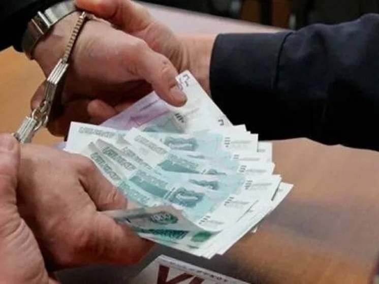 Суд Калмыкии рассмотрит дело о взятке полицейскому