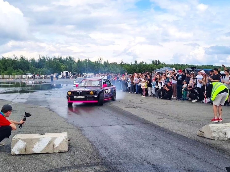 От RC-гонок до профессионального дрифта: в Югре прошел фестиваль CARFEST