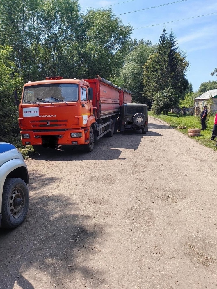 В Шаблыкинском районе «УАЗ» взял на таран «КАМАЗ»