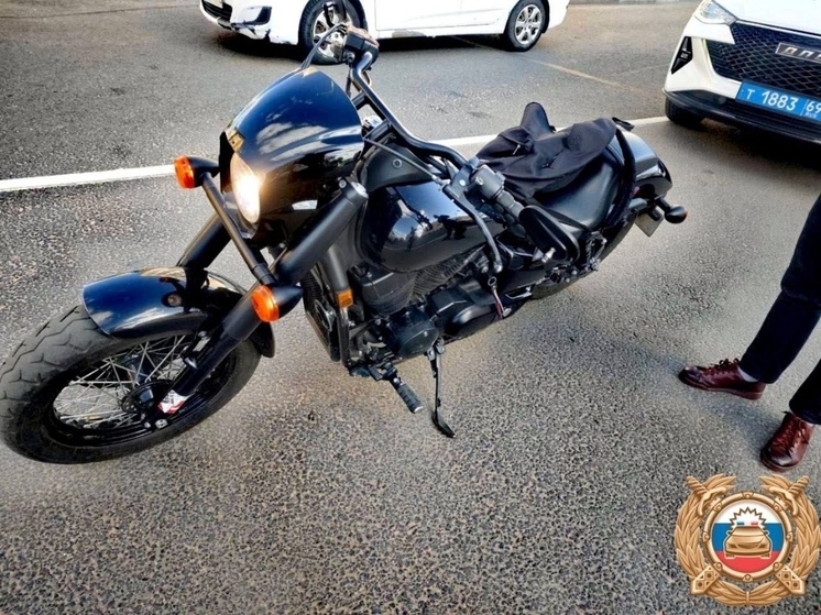 A Tver i motociclisti preferiscono guidare senza casco