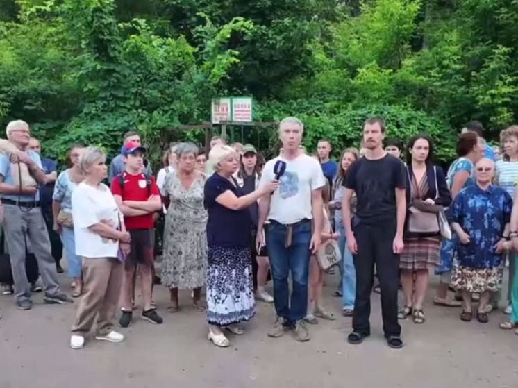 Жители Королева вступили в драку с рабочими из-за дороги через парк «Лосиный Остров»