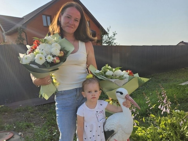 В Яковлевском округе поздравили с днем рождения дочь участника СВО