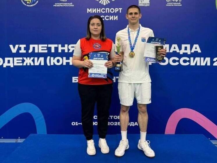 Ленинградская область поздравляет Игоря Пушкарева с золотом Спартакиады по бадминтону