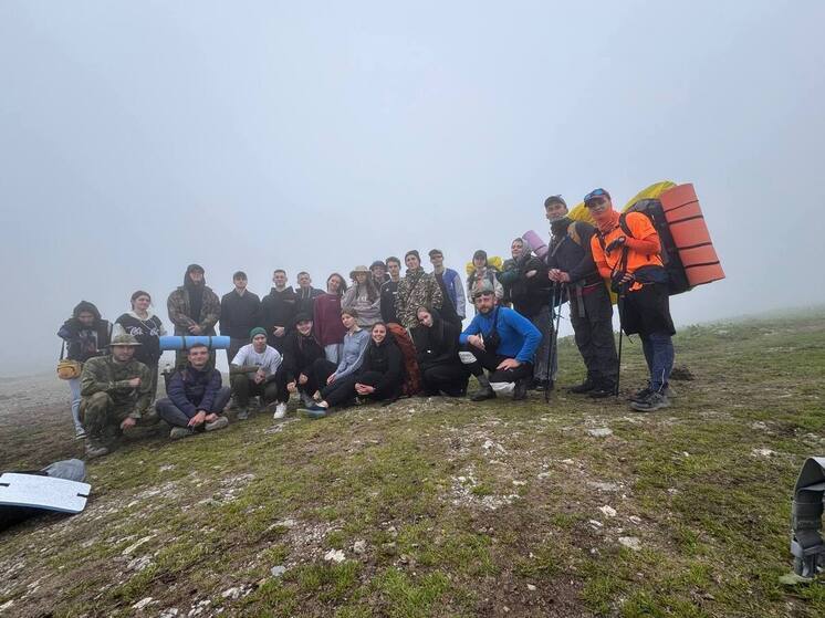 Студенты Ставропольского филиала Президентской академии совершили поход на Марухское ущелье