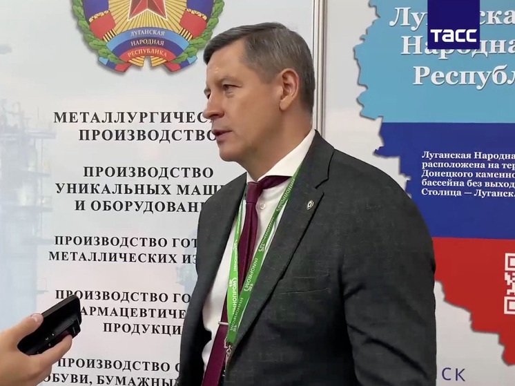 Об этом сообщил председатель Правительства ЛНР Егор Ковальчук в рамках выставки "Иннопром", отвечая на вопросы журналистов. Он уточнил, что значительная часть упомянутых земельных участков ориентирована на развитие инвестиций в уже существующие промышленные предприятия