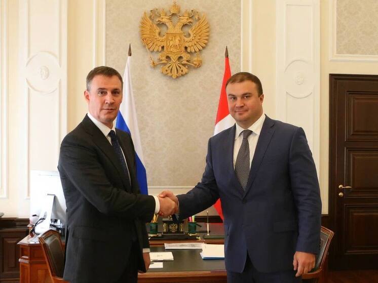 Вице-премьер Дмитрий Патрушев провёл рабочую встречу с губернатором Омской области