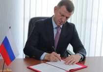 Глава Краснодара Евгений Наумов и генеральный секретарь муниципального Комитета Коммунистической партии Китая (КПК) города Шицзячжуана Ли Руйфэн подписали соглашение об установлении побратимских отношений между городами