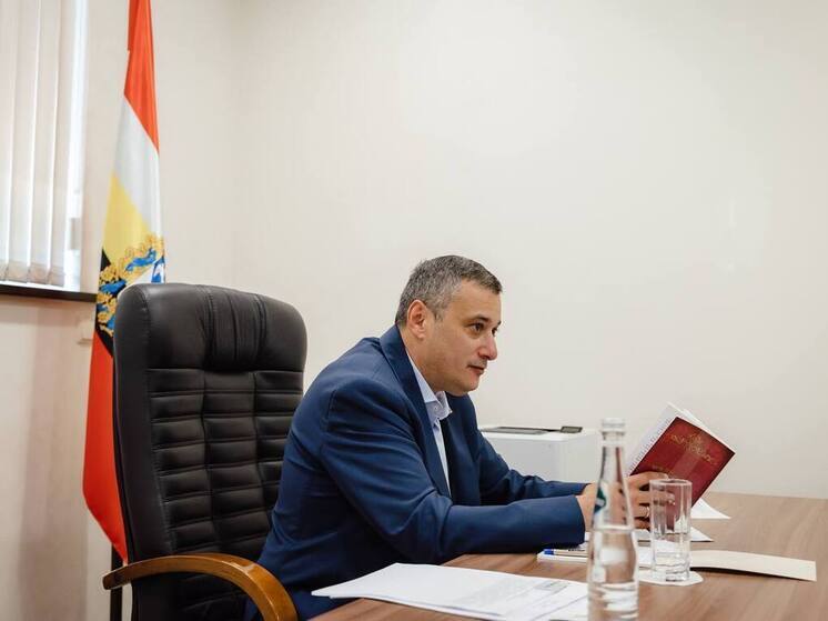 В общественной приёмной губернатора Хинштейн лично провёл приём граждан