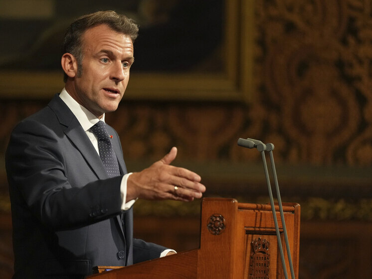 Макрон: Европа никогда не бросит Украину