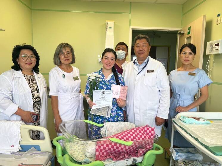 В День семьи в Бурятии зарегистрировано рекордное число рождений